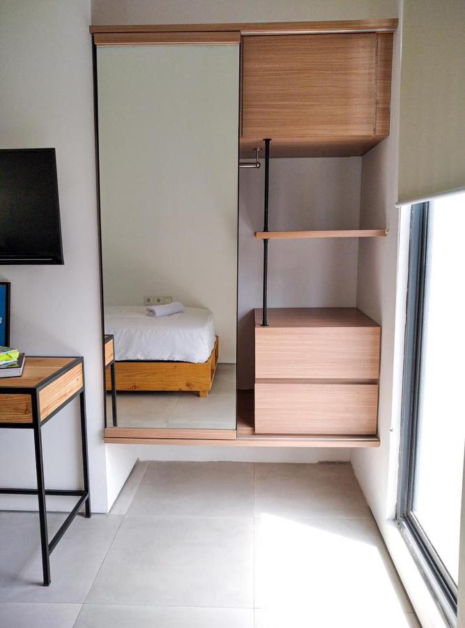 Tengah Tengah Jakarta Ngoại thất bức ảnh