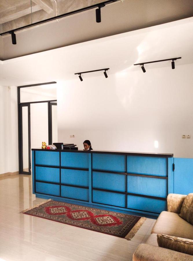 Tengah Tengah Jakarta Ngoại thất bức ảnh