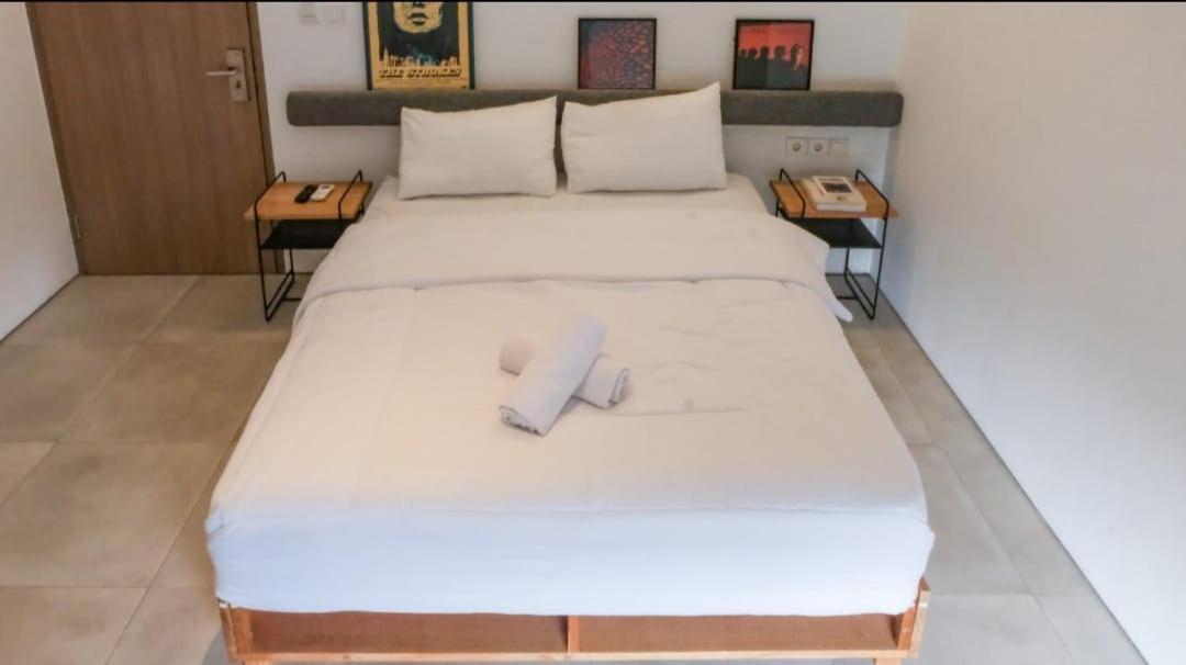 Tengah Tengah Jakarta Ngoại thất bức ảnh