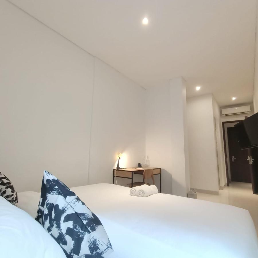 Tengah Tengah Jakarta Ngoại thất bức ảnh